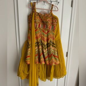 Fun and colorful outfit, perfect for Sangeet or Henna